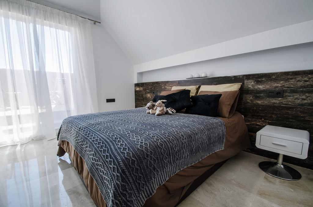 Appartamento Gorgeous 170 Sq.M. Penthouse With Sea View Terraces Benalmádena Esterno foto